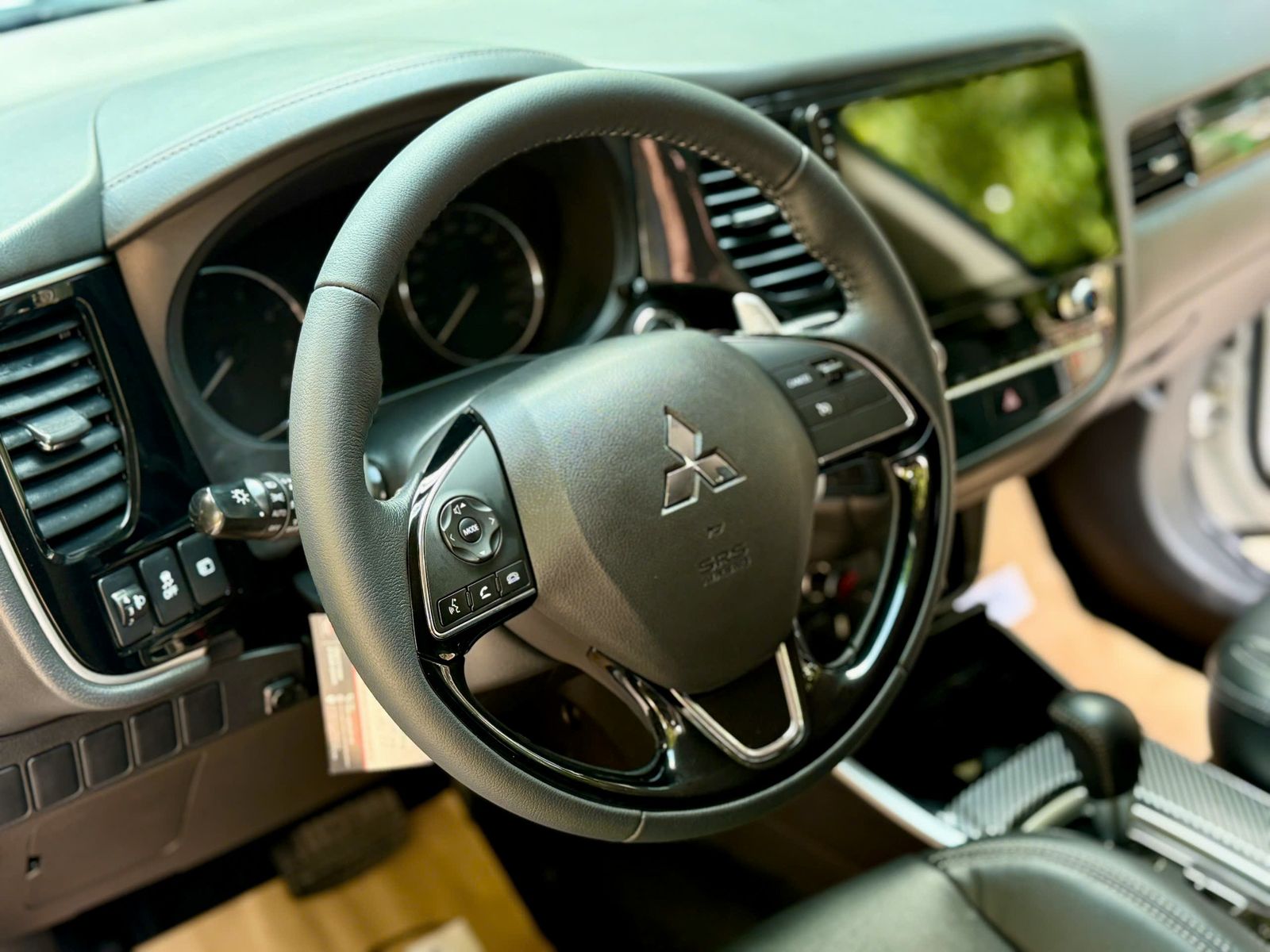 Hình ảnh xe Mitsubishi Outlander 2.0 CVT 2021