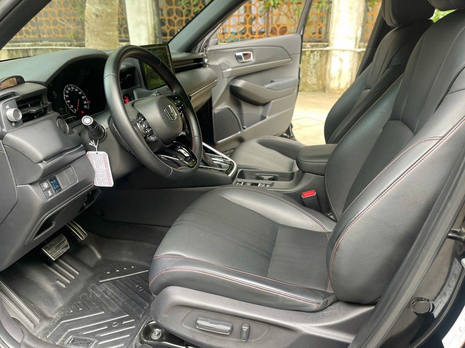 Hình ảnh xe Honda HRV 1.8RS 2023- 20.000km