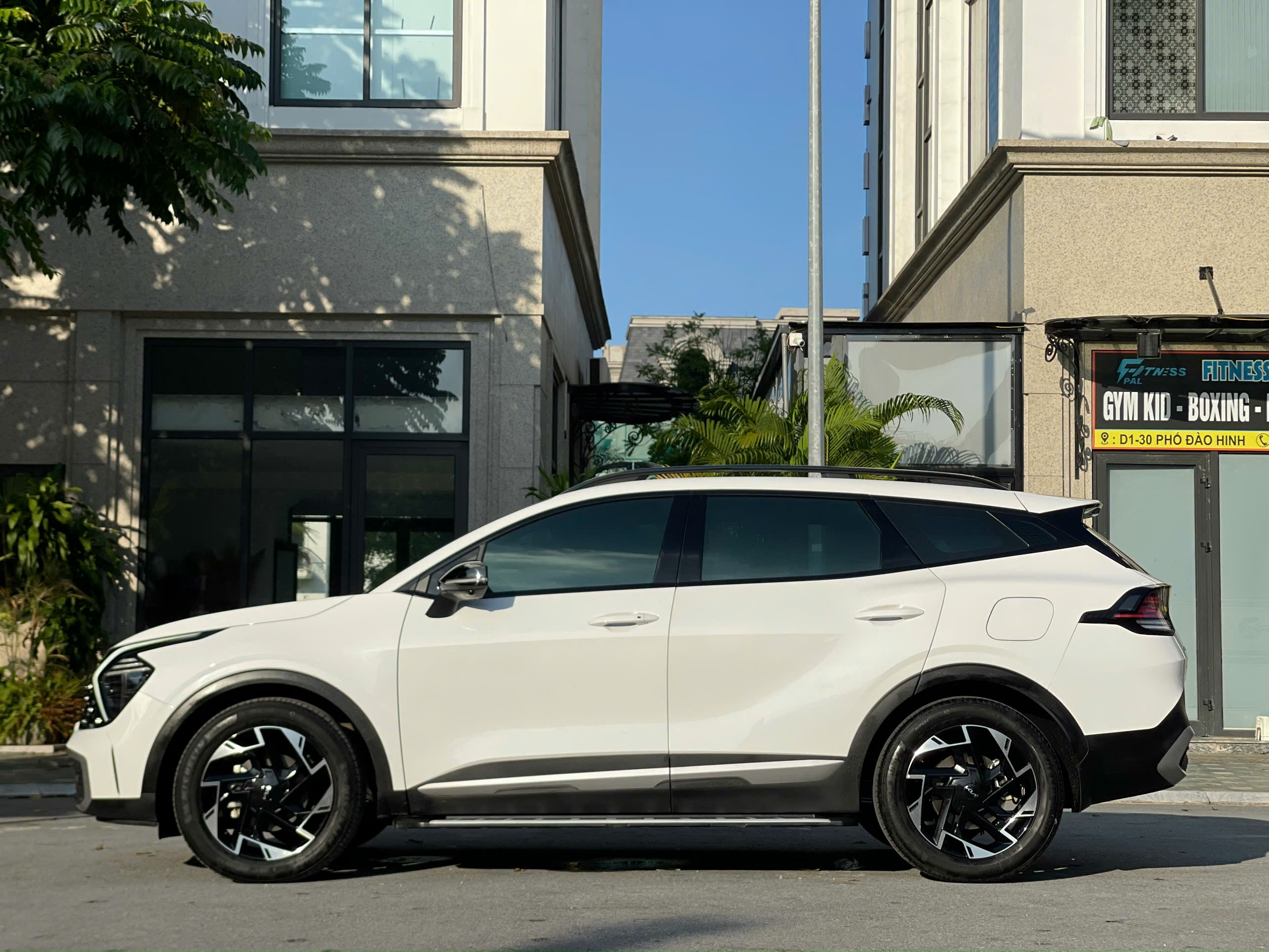Hình ảnh xe Kia Sportage Signature X-Line 2023 1.6 turbo