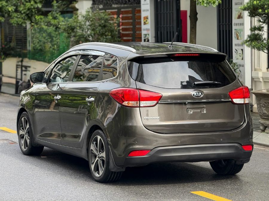 Hình ảnh xe Rondo xăng 1 chủ 2015 chất hơn nước cất. 1 chủ từ mới