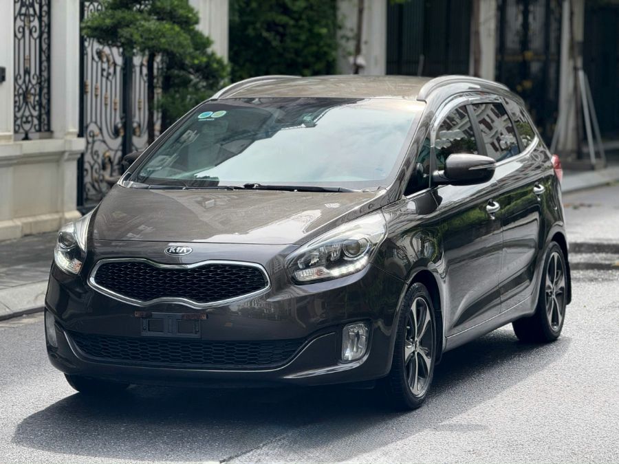Hình ảnh xe Rondo xăng 1 chủ 2015 chất hơn nước cất. 1 chủ từ mới