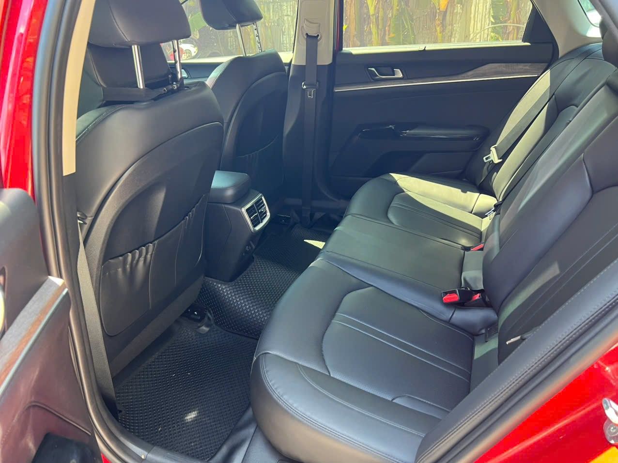 Hình ảnh xe Kia K5 2.0 Luxury 2022 odo 6v
