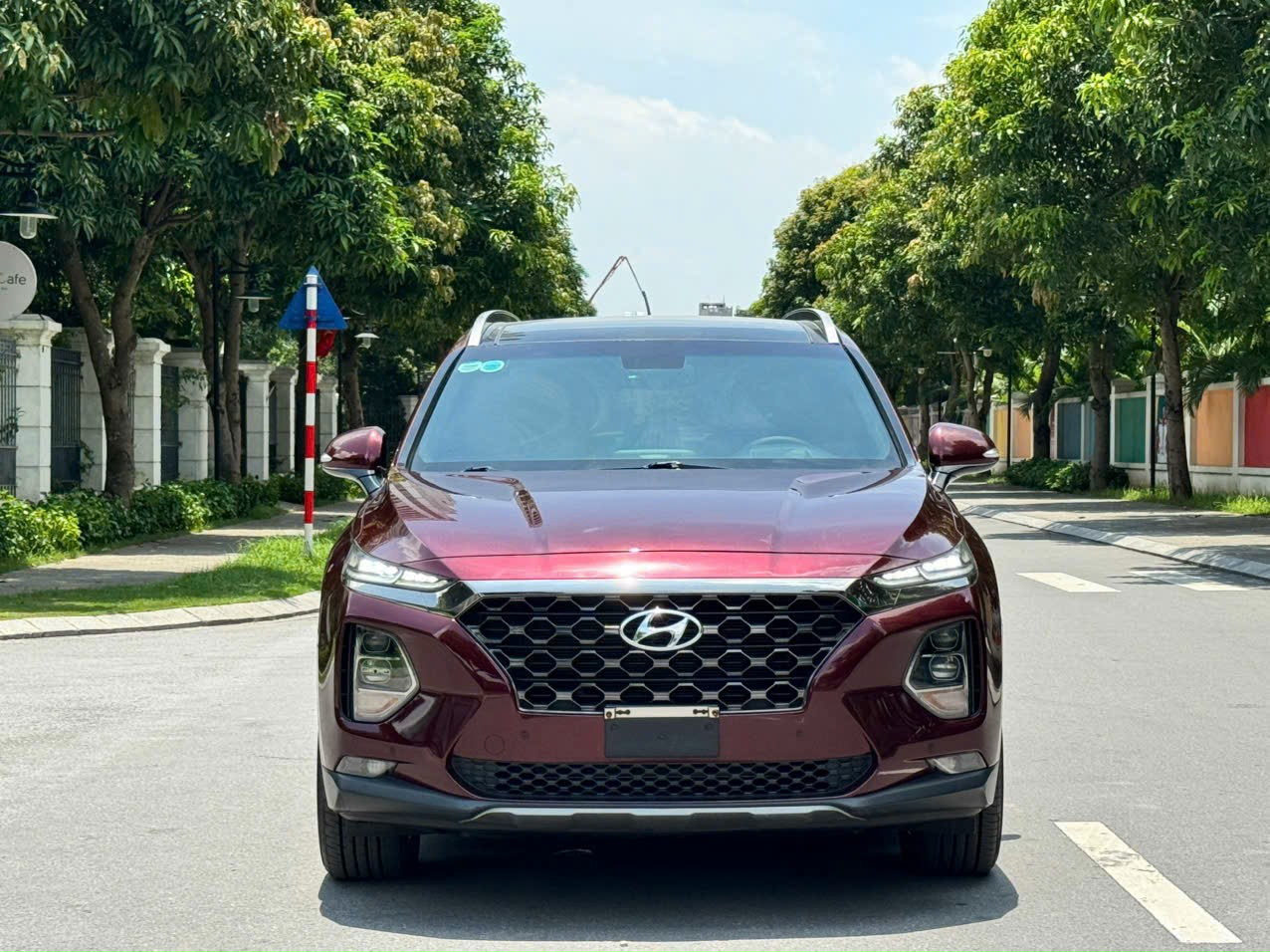 Hình ảnh xe Santafe xăng cao cấp 2019