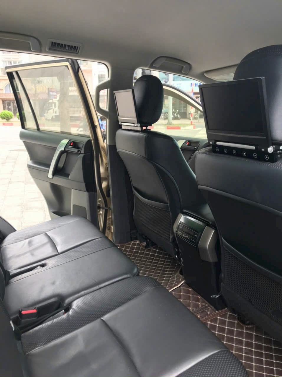 Hình ảnh xe Toyota prado TXL 2.7L 4x4 sx 2012 màu vàng đi(105.000) km