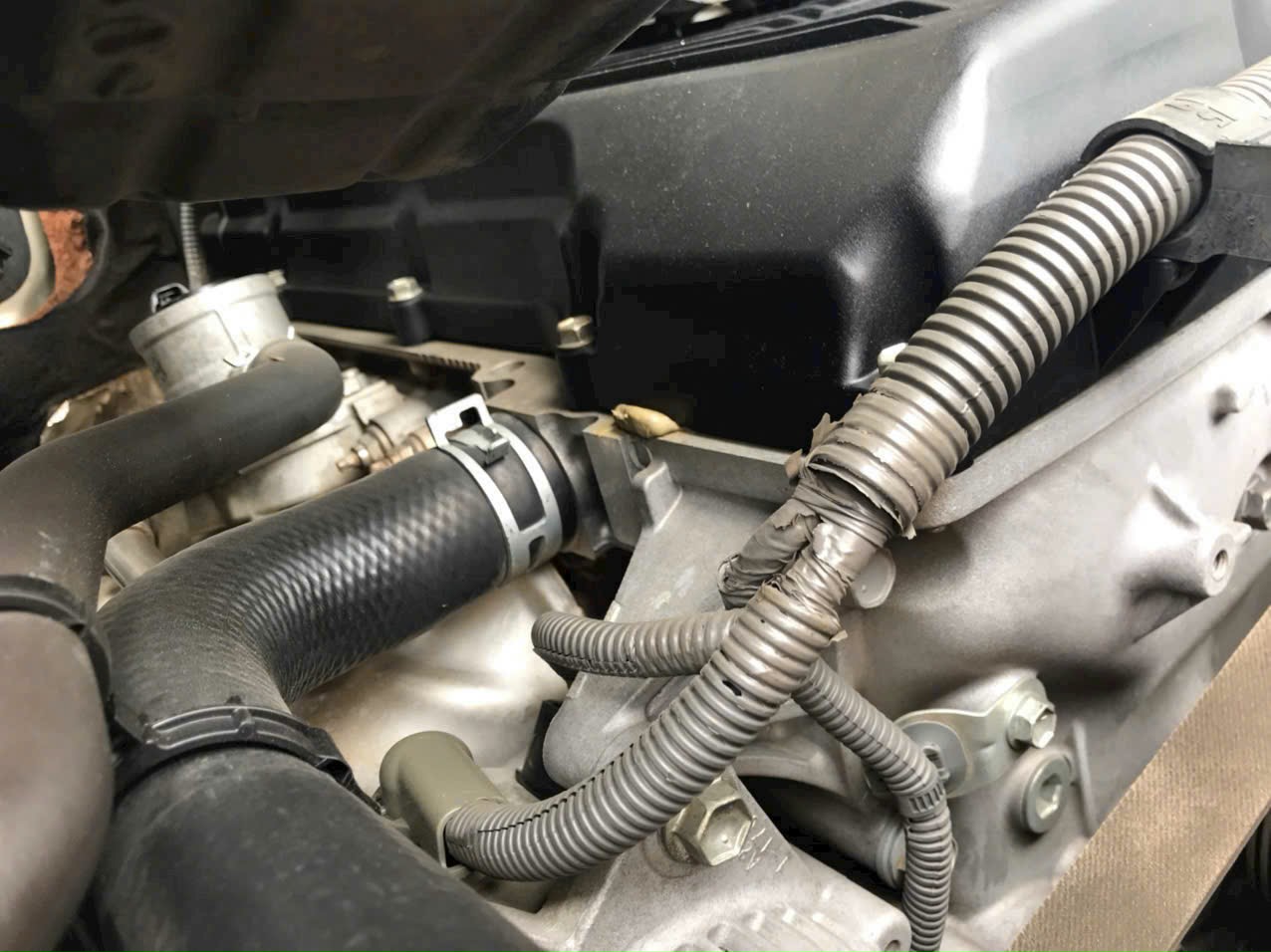 Hình ảnh xe Toyota prado TXL 2.7L 4x4 sx 2012 màu vàng đi(105.000) km