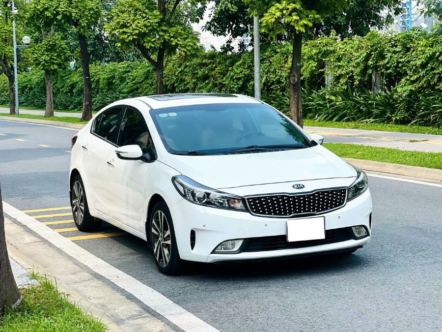 Hình ảnh xe 𝗞𝗶𝗮 𝗖𝗲𝗿𝗮𝘁𝗼 𝟭.𝟲𝗔𝗧 𝟮𝟬𝟭𝟴 𝗯𝗮̉𝗻 𝗙𝘂𝗹𝗹 𝗢𝗽𝘁𝗶𝗼𝗻