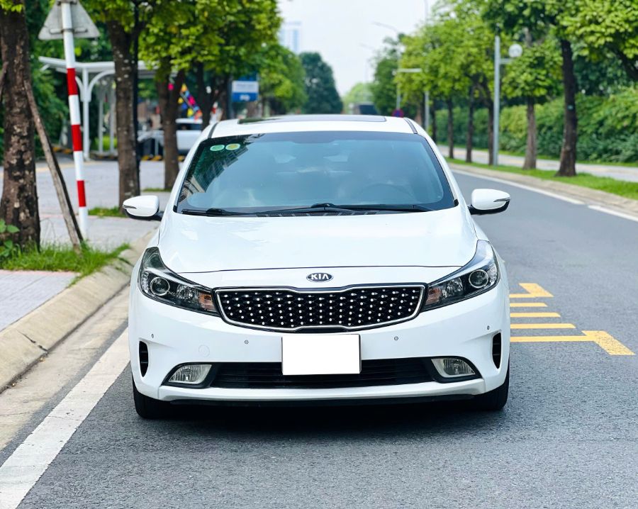 Hình ảnh xe 𝗞𝗶𝗮 𝗖𝗲𝗿𝗮𝘁𝗼 𝟭.𝟲𝗔𝗧 𝟮𝟬𝟭𝟴 𝗯𝗮̉𝗻 𝗙𝘂𝗹𝗹 𝗢𝗽𝘁𝗶𝗼𝗻