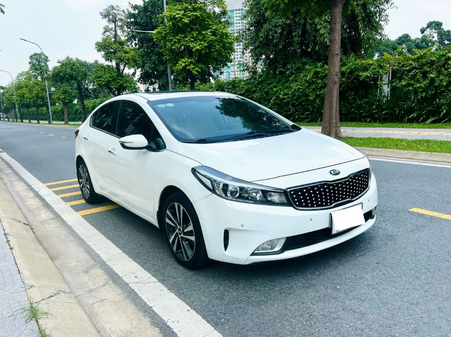 Hình ảnh xe 𝗞𝗶𝗮 𝗖𝗲𝗿𝗮𝘁𝗼 𝟭.𝟲𝗔𝗧 𝟮𝟬𝟭𝟴 𝗯𝗮̉𝗻 𝗙𝘂𝗹𝗹 𝗢𝗽𝘁𝗶𝗼𝗻