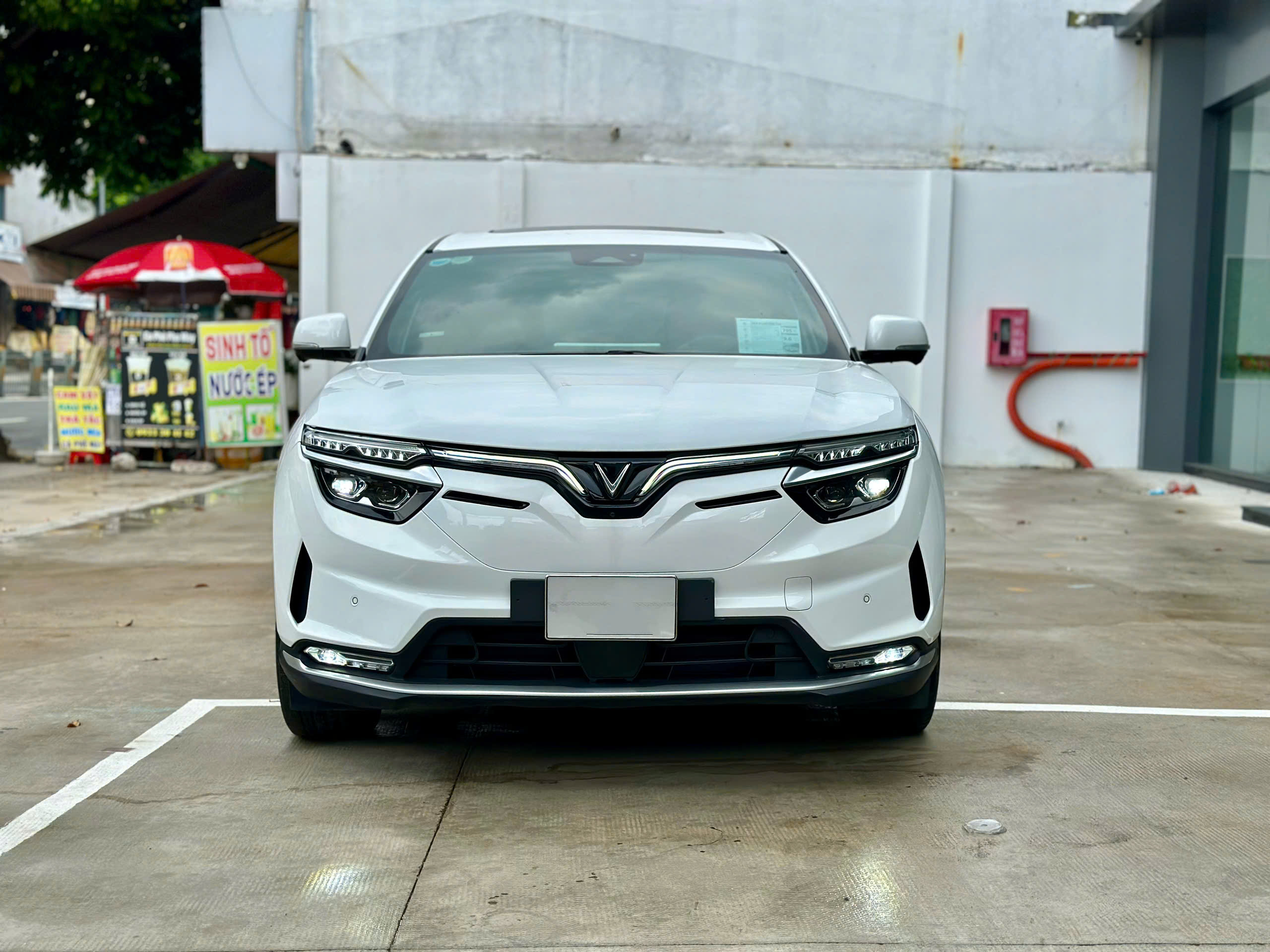 Hình ảnh xe VINFAST VF8 PLUS 2023 - 47.000KM