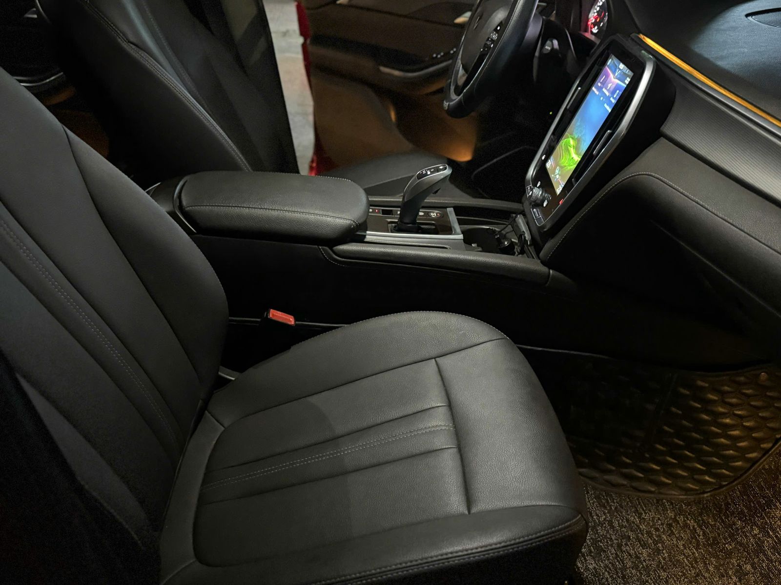 Hình ảnh xe Lux Sa Plus 2021 1 chủ từ đầu