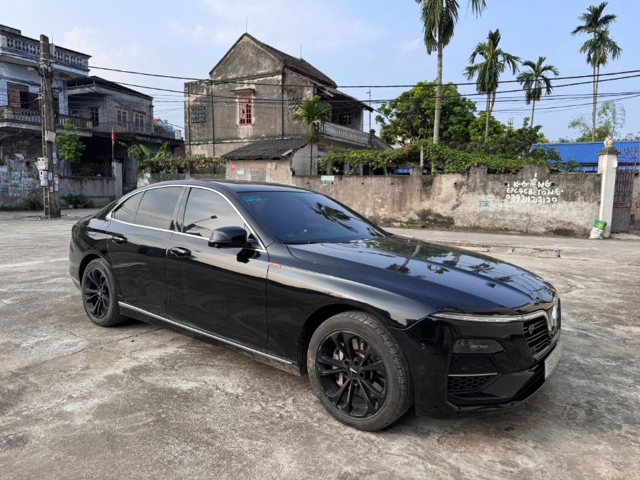 Hình ảnh xe Lux A Plus 2022 đi 4 vạn