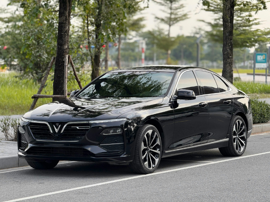 Hình ảnh xe Lux A Pre Đen Nt Đen 2020