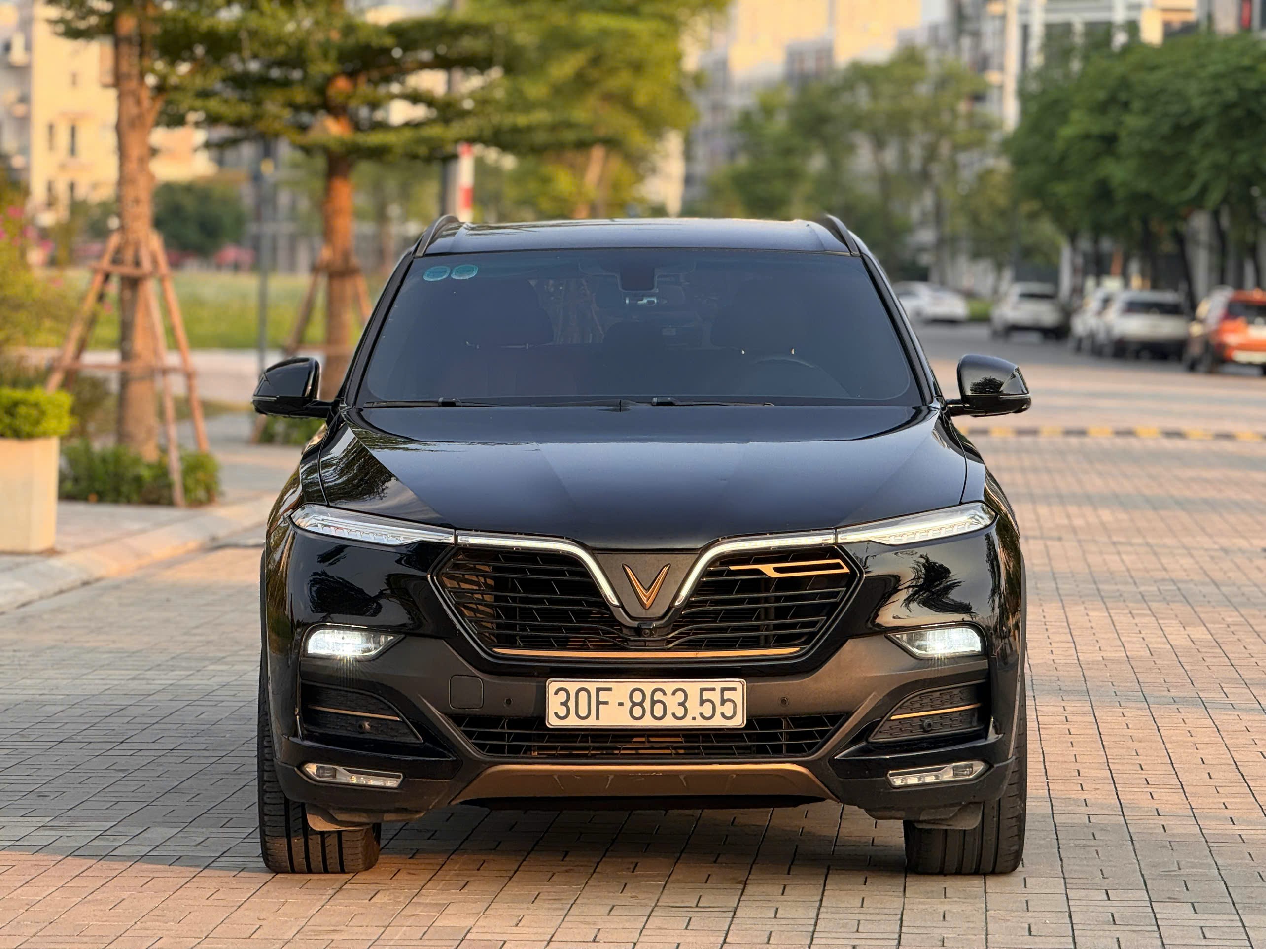 Hình ảnh xe Vinfast Lux Sa Pre 2019 đi 4,7 vạn