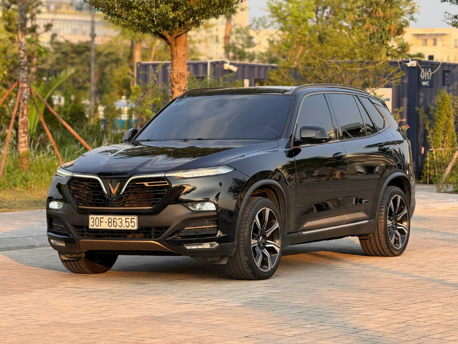 Hình ảnh xe Vinfast Lux Sa Pre 2019 đi 4,7 vạn