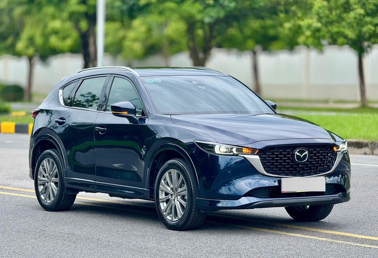 Hình ảnh xe Mazda CX5 2.0L premium exclisive 2024