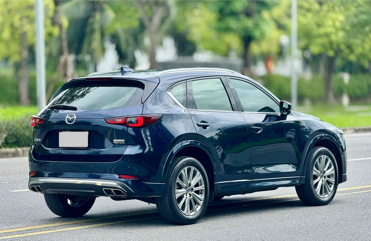 Hình ảnh xe Mazda CX5 2.0L premium exclisive 2024