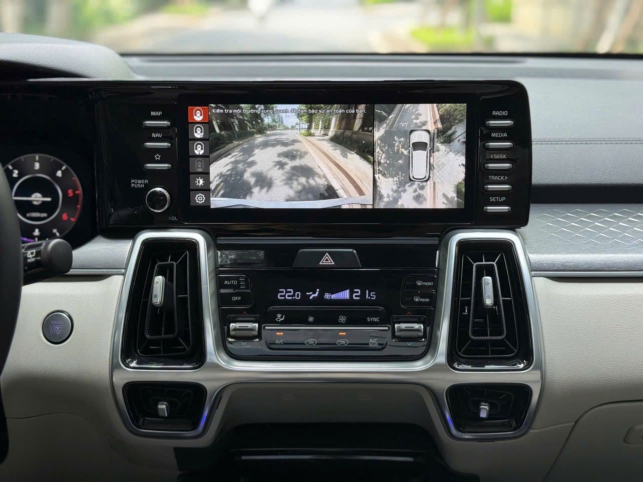 Hình ảnh xe Kia Sorento 2.2Premium sx 2021
