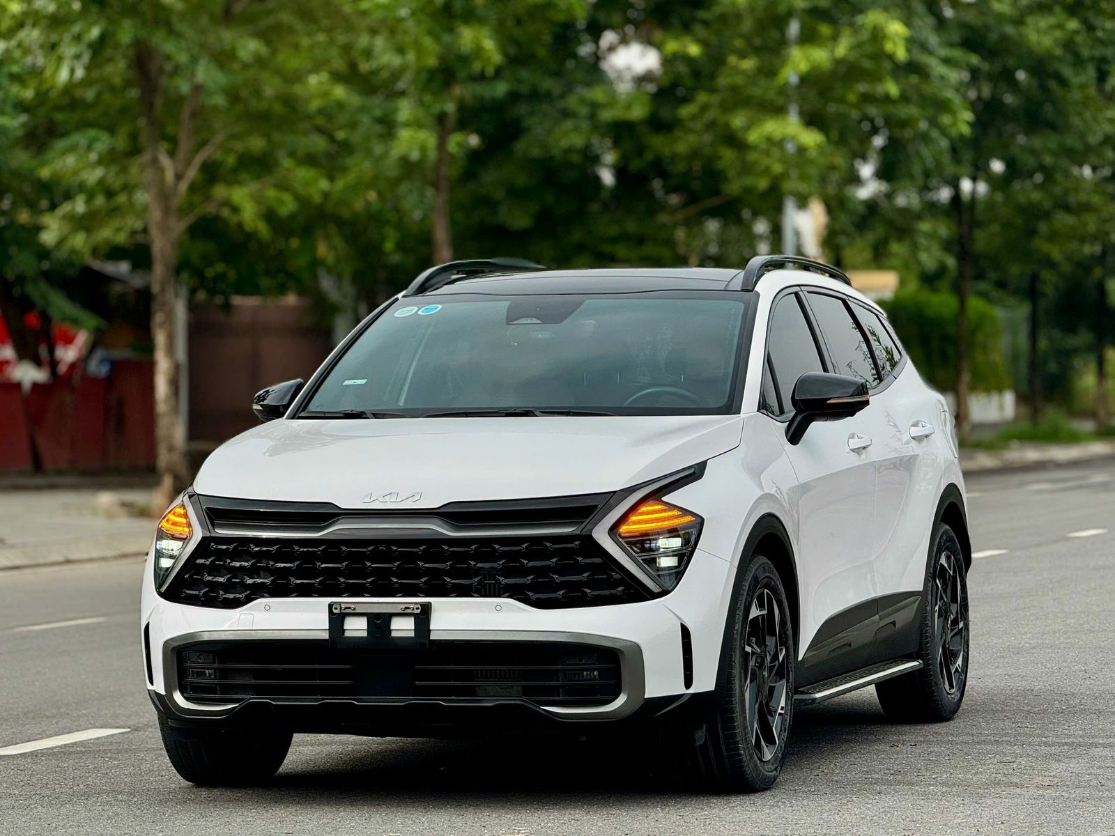 Hình ảnh xe Kia Sportager Signature Xline 2.0AT Dầu, 2022, Trắng