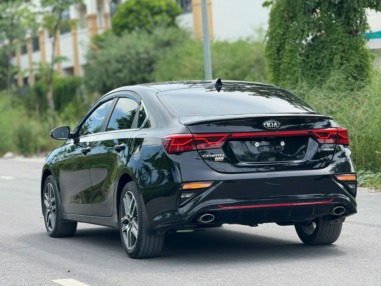 Hình ảnh xe Kia Cerato Premium 2.0AT 2020 Đen