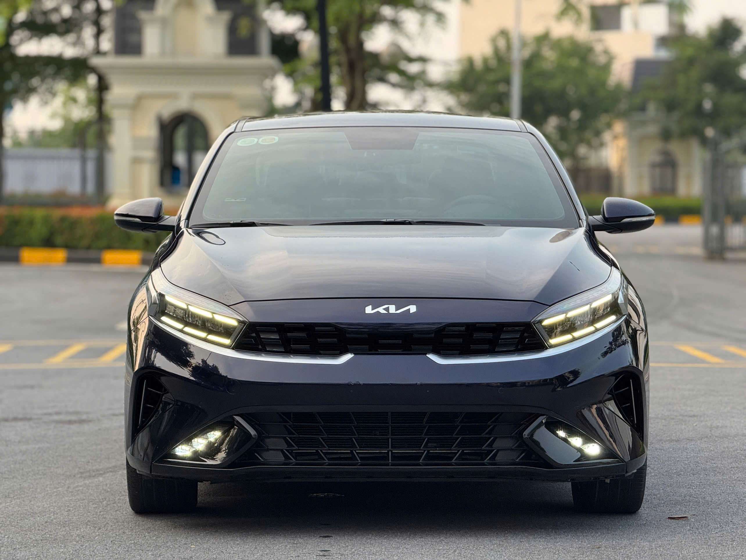 Hình ảnh xe KIA K3 1.6AT Premium 2022 xanh đen