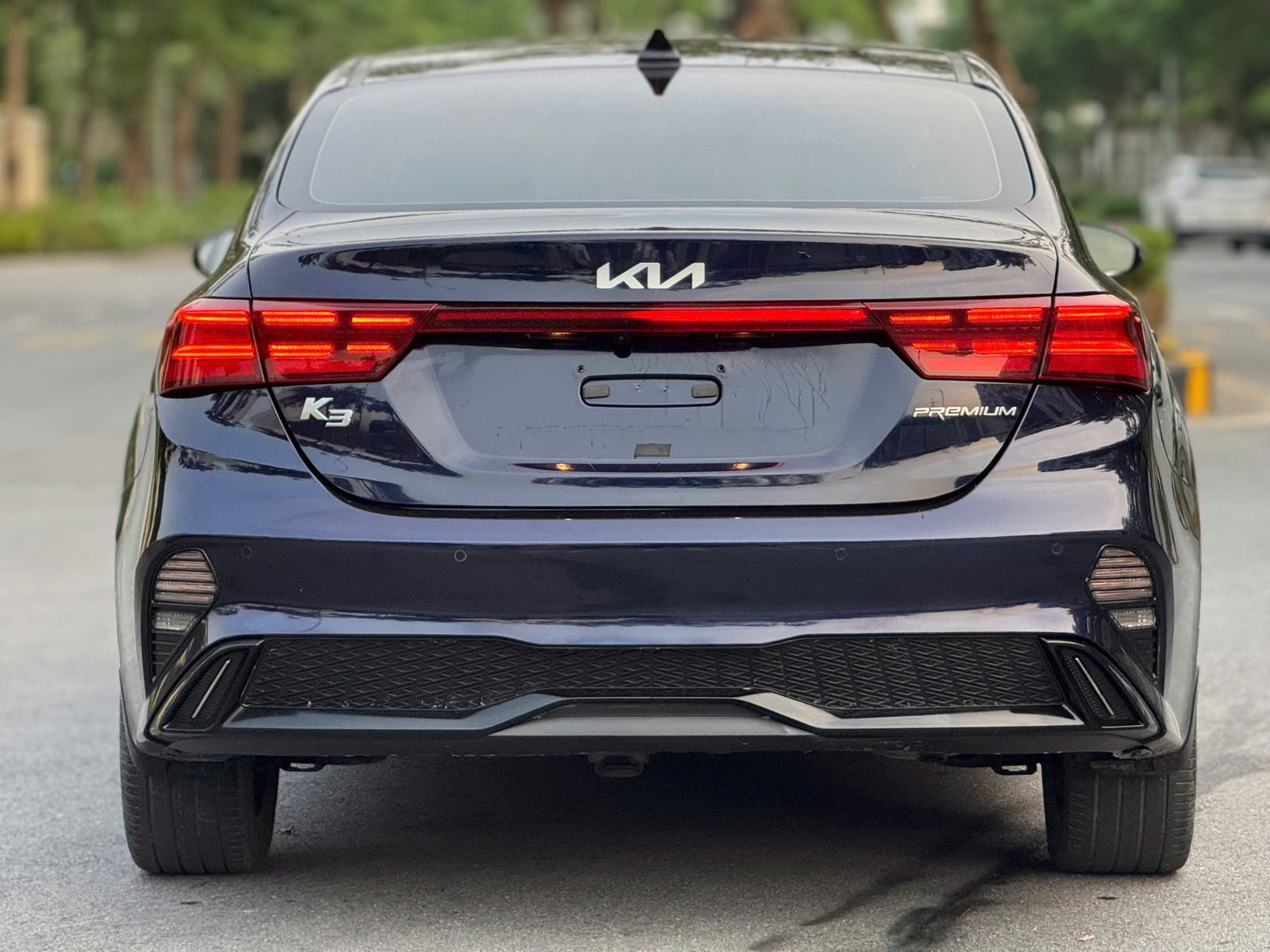 Hình ảnh xe KIA K3 1.6AT Premium 2022 xanh đen