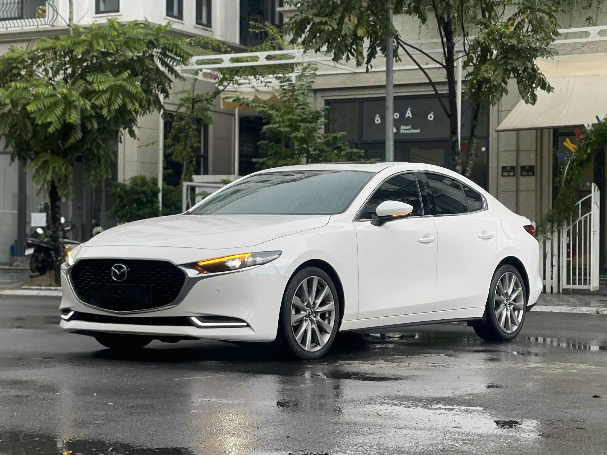Hình ảnh xe Mazda 3 premium 2021 - 90000KM