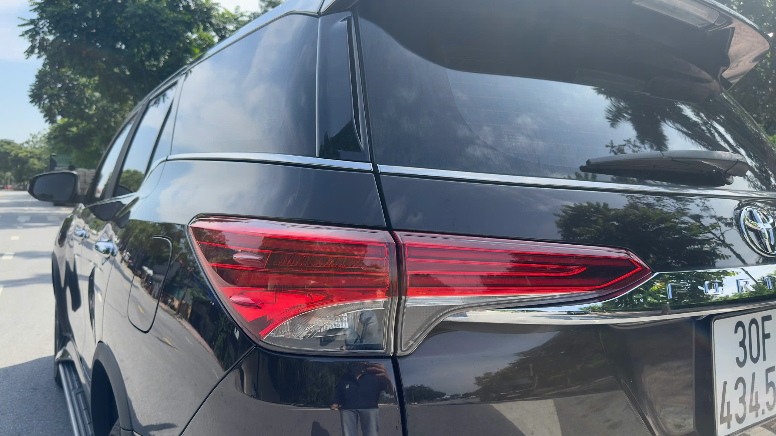 Hình ảnh xe Toyota Fortuner 4x4 2017 - 80000KM