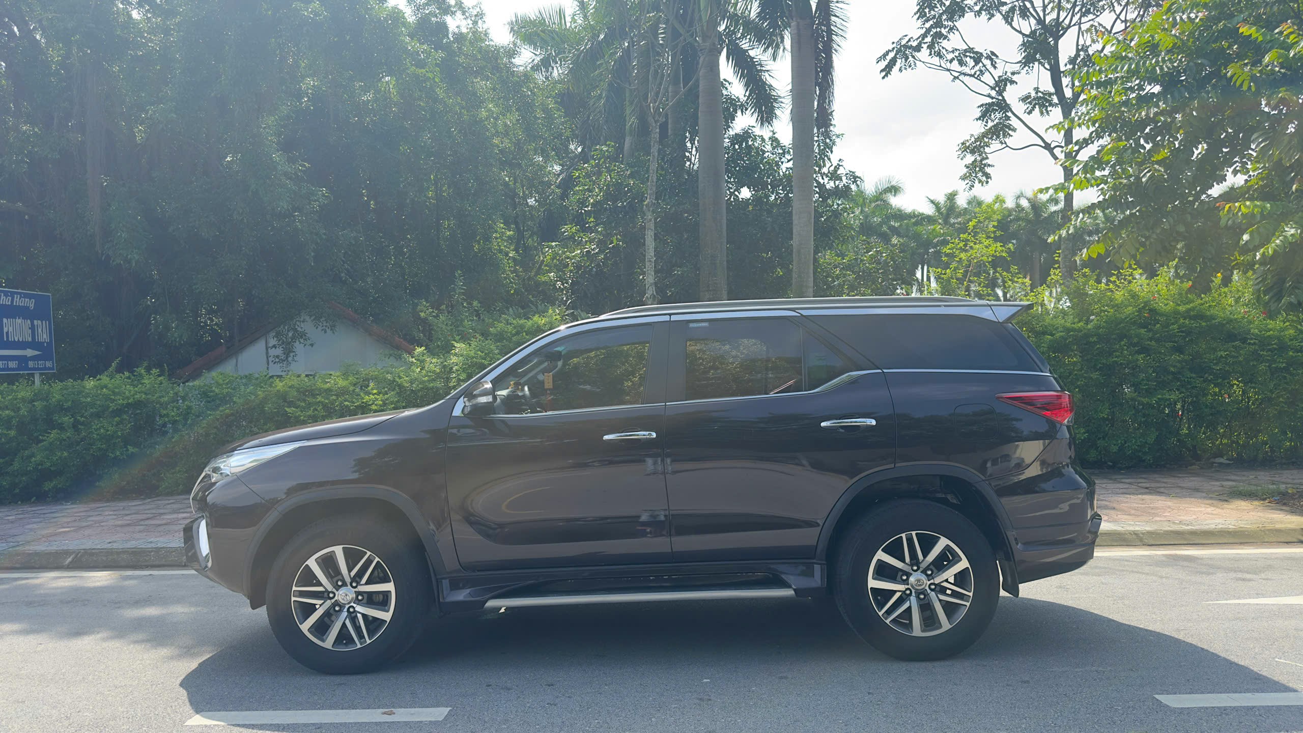 Hình ảnh xe Toyota Fortuner 4x4 2017 - 80000KM
