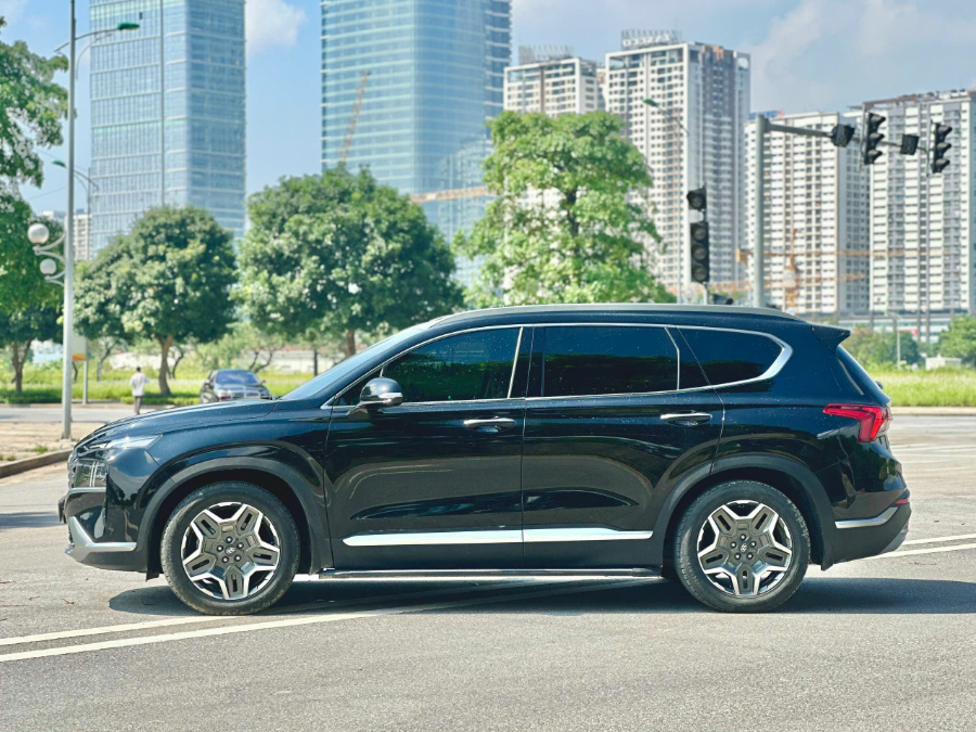 Hình ảnh xe HYUNDAI SANTA FE 2.5 PREMIUM 2024 - 16.000KM