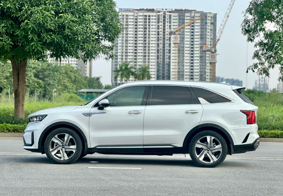 Hình ảnh xe KIA SORENTO 2.2D PREMIUM 2021 - 38.000KM