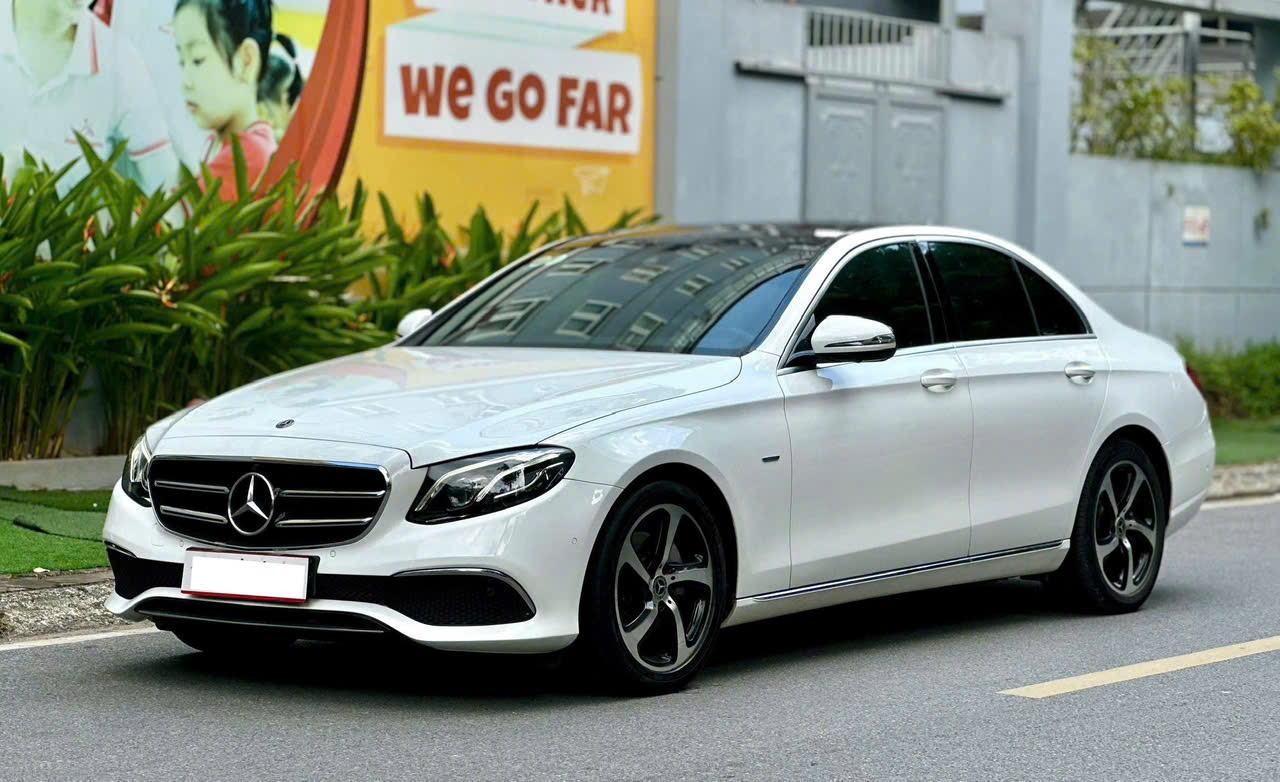 Hình ảnh xe MERCEDES-BENZ E-CLASS MERCEDES BENZ E CLASS E200 SPORT 2019 2019 - 80.000KM
