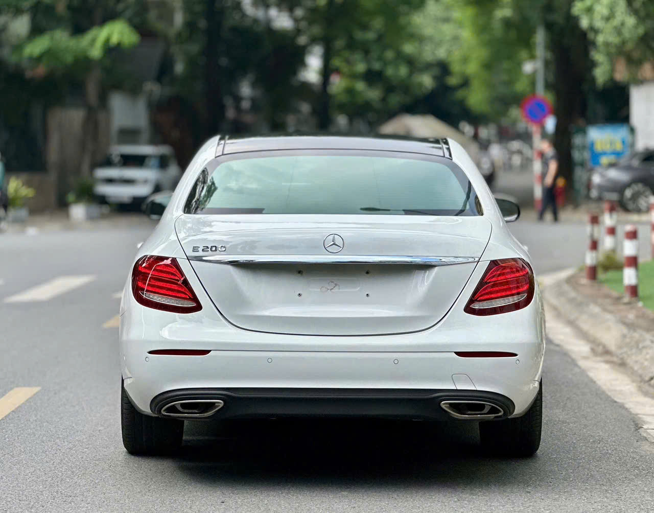 Hình ảnh xe MERCEDES-BENZ E-CLASS MERCEDES BENZ E CLASS E200 SPORT 2019 2019 - 80.000KM