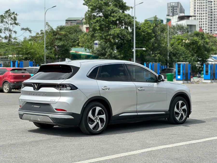 Hình ảnh xe VINFAST VF8 ECO 2023 - 57.000KM
