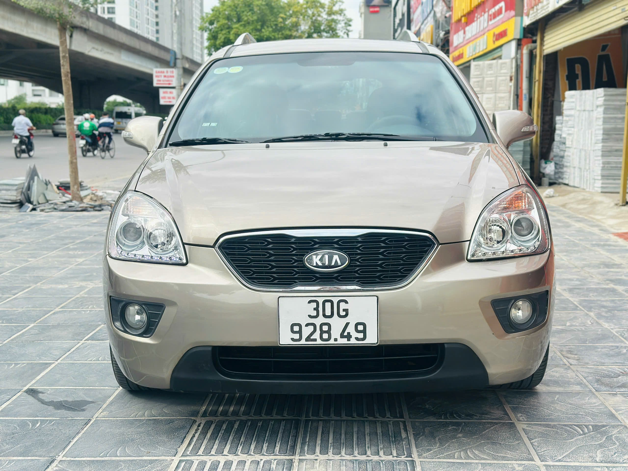 Hình ảnh xe KIA CARENS FULL 2014 - 83.000KM