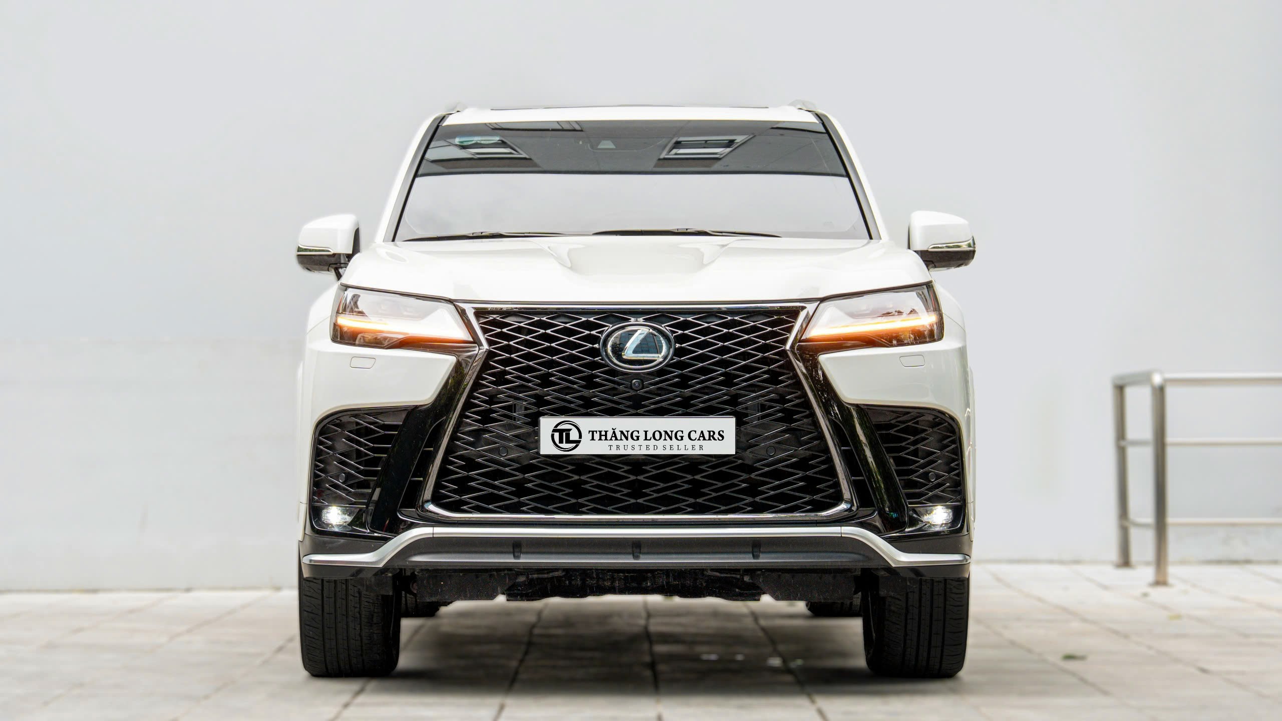 Hình ảnh xe LEXUS LX F SPORT 2023 - 44.000KM
