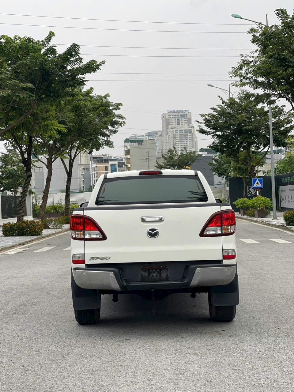 Hình ảnh xe MAZDA BT-50 2.2L 4X2 AT 2016 - 120.000KM