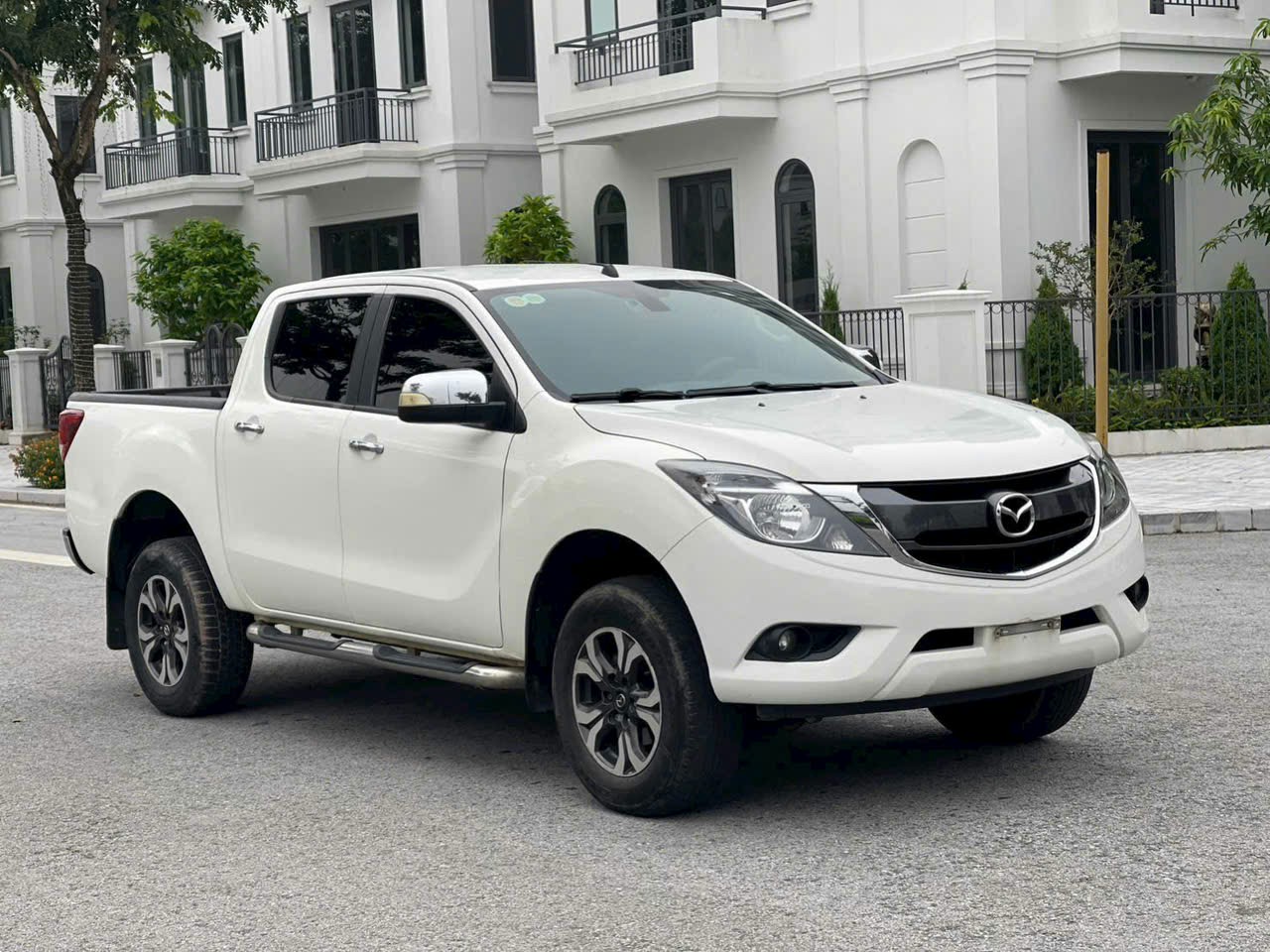 Hình ảnh xe MAZDA BT-50 2.2L 4X2 AT 2016 - 120.000KM
