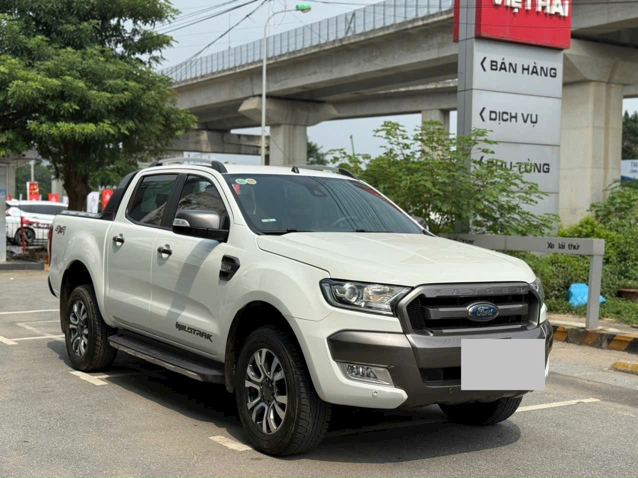Hình ảnh xe FORD RANGER WILDTRAK 3.2L 4X4 AT 2017 - 120.000KM