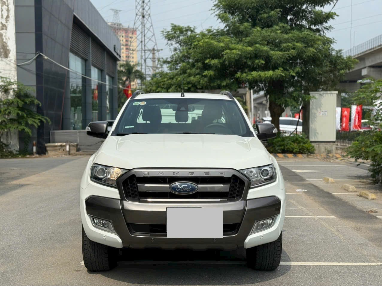Hình ảnh xe FORD RANGER WILDTRAK 3.2L 4X4 AT 2017 - 120.000KM