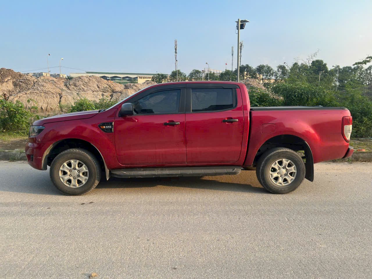 Hình ảnh xe FORD RANGER XLS 2.2L 4X2 AT 2022 - 90.000KM