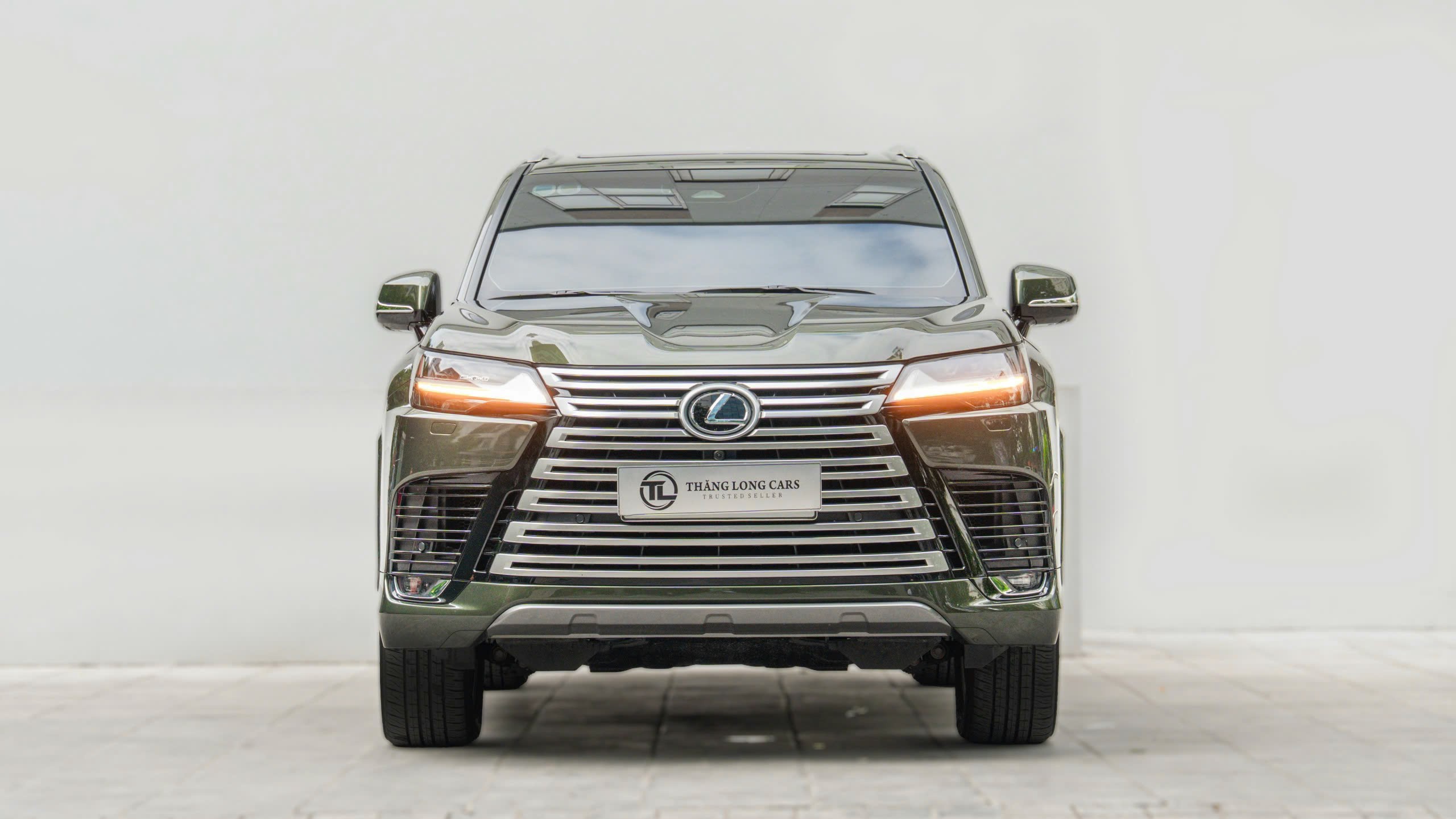 Hình ảnh xe LEXUS LX URBAN 600 2025 - 4.700KM