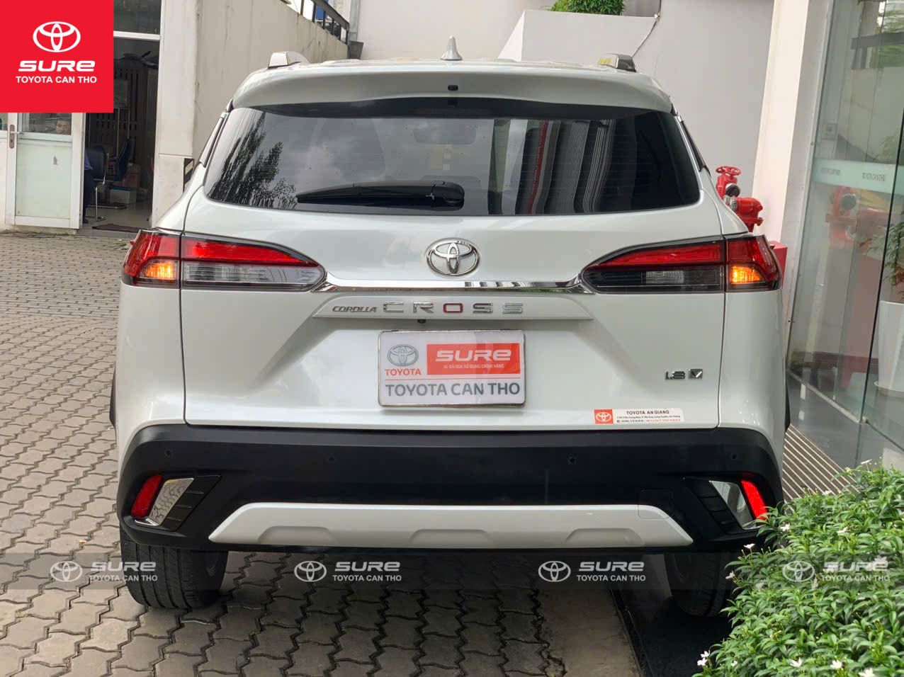 Hình ảnh xe TOYOTA COROLLA CROSS 1.8V (CVT) 2020 - 62,000KM