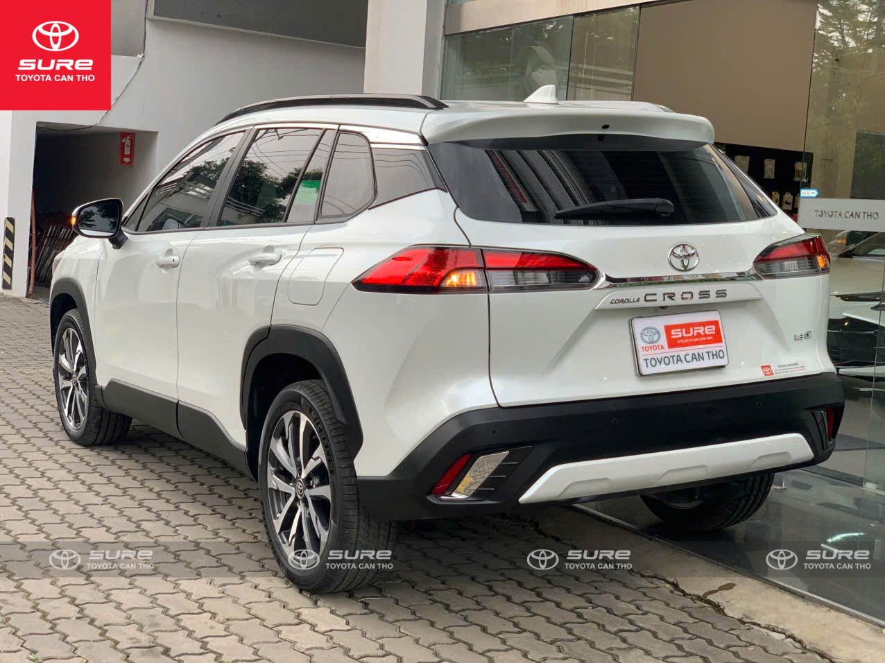 Hình ảnh xe TOYOTA COROLLA CROSS 1.8V (CVT) 2020 - 62,000KM