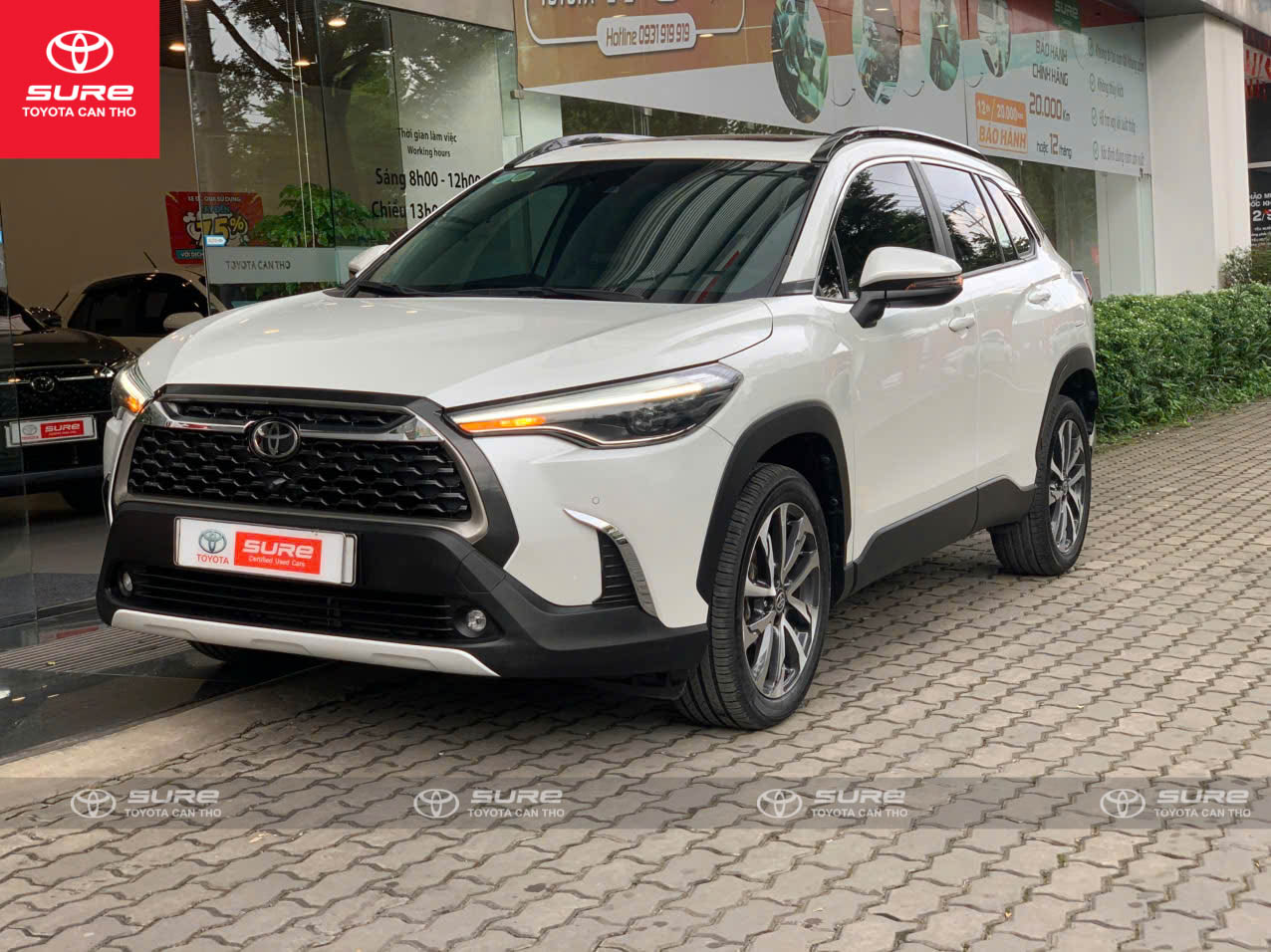 Hình ảnh xe TOYOTA COROLLA CROSS 1.8V (CVT) 2020 - 62,000KM