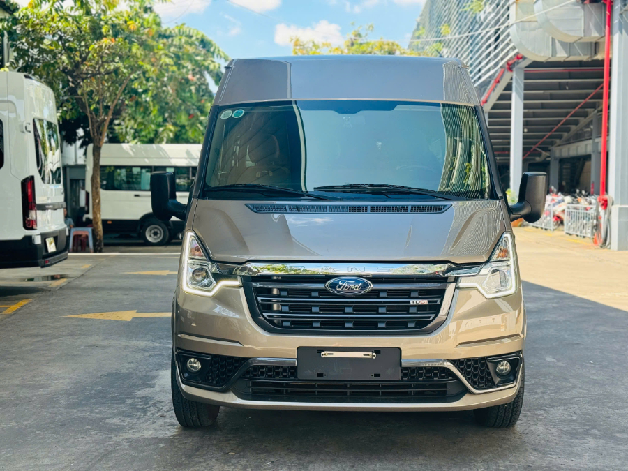 Hình ảnh xe FORD TRANSIT 2023 - 22,000KM