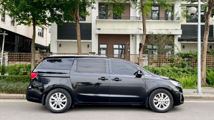 Hình ảnh xe KIA SEDONA 2.2D LUXURY ĐEN 2019 - 145,000KM