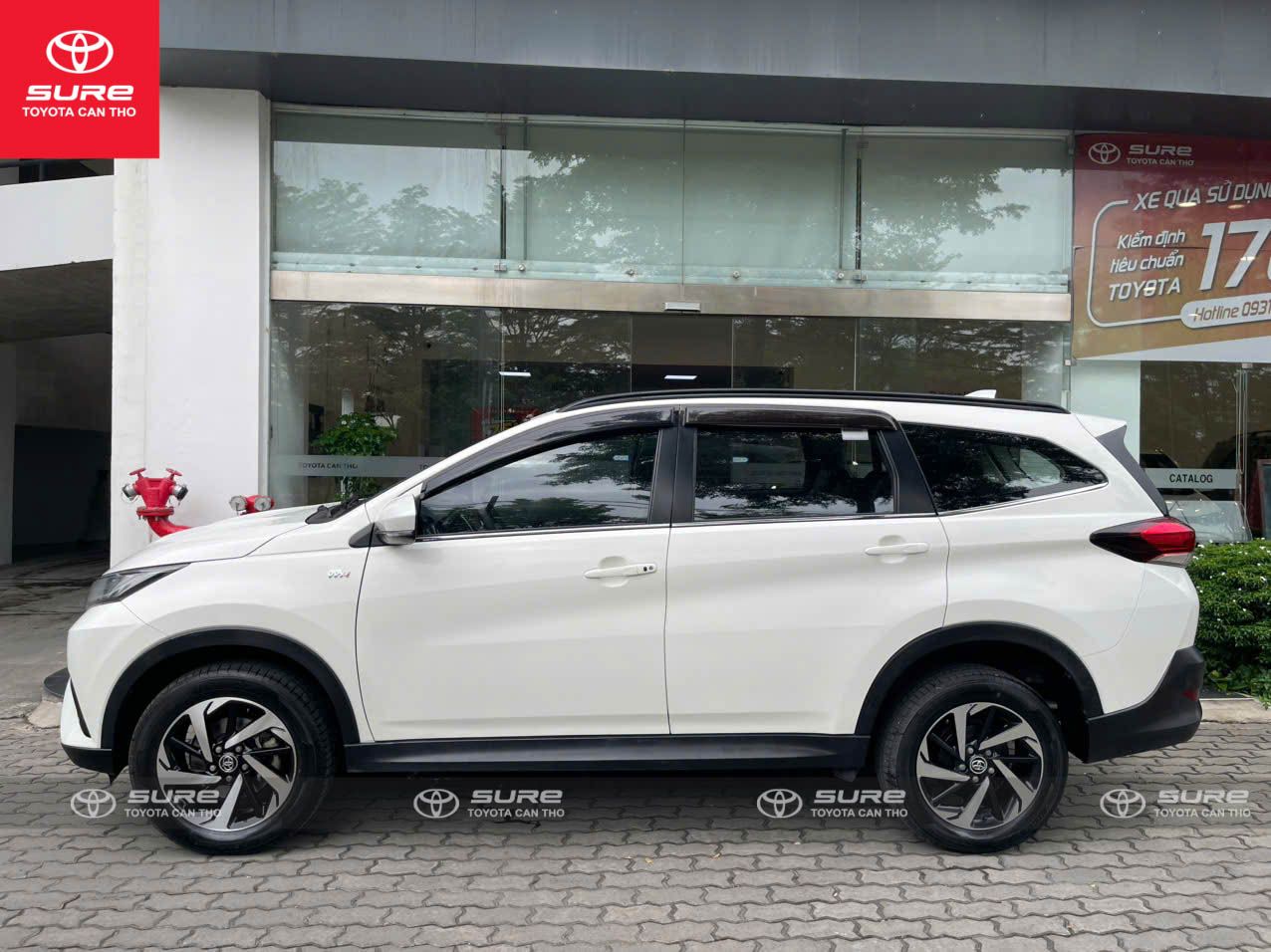 Hình ảnh xe TOYOTA RUSH S (AT) 2018 - 88,000KM