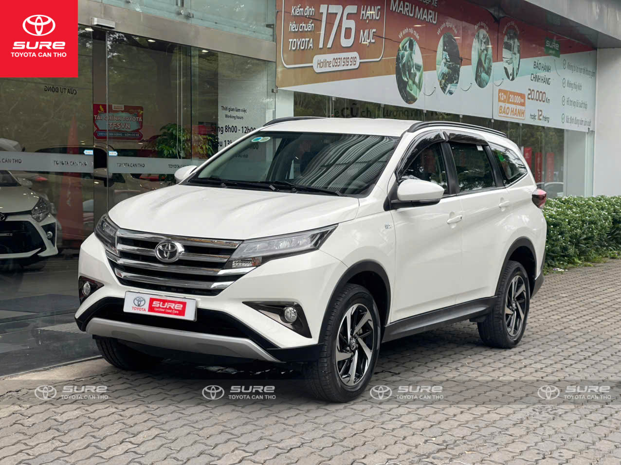 Hình ảnh xe TOYOTA RUSH S (AT) 2018 - 88,000KM