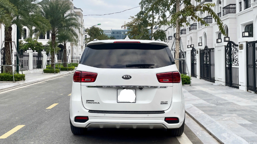 Hình ảnh xe KIA SEDONA 2.2D DELUXE TRẮNG 2020 - 250,000KM