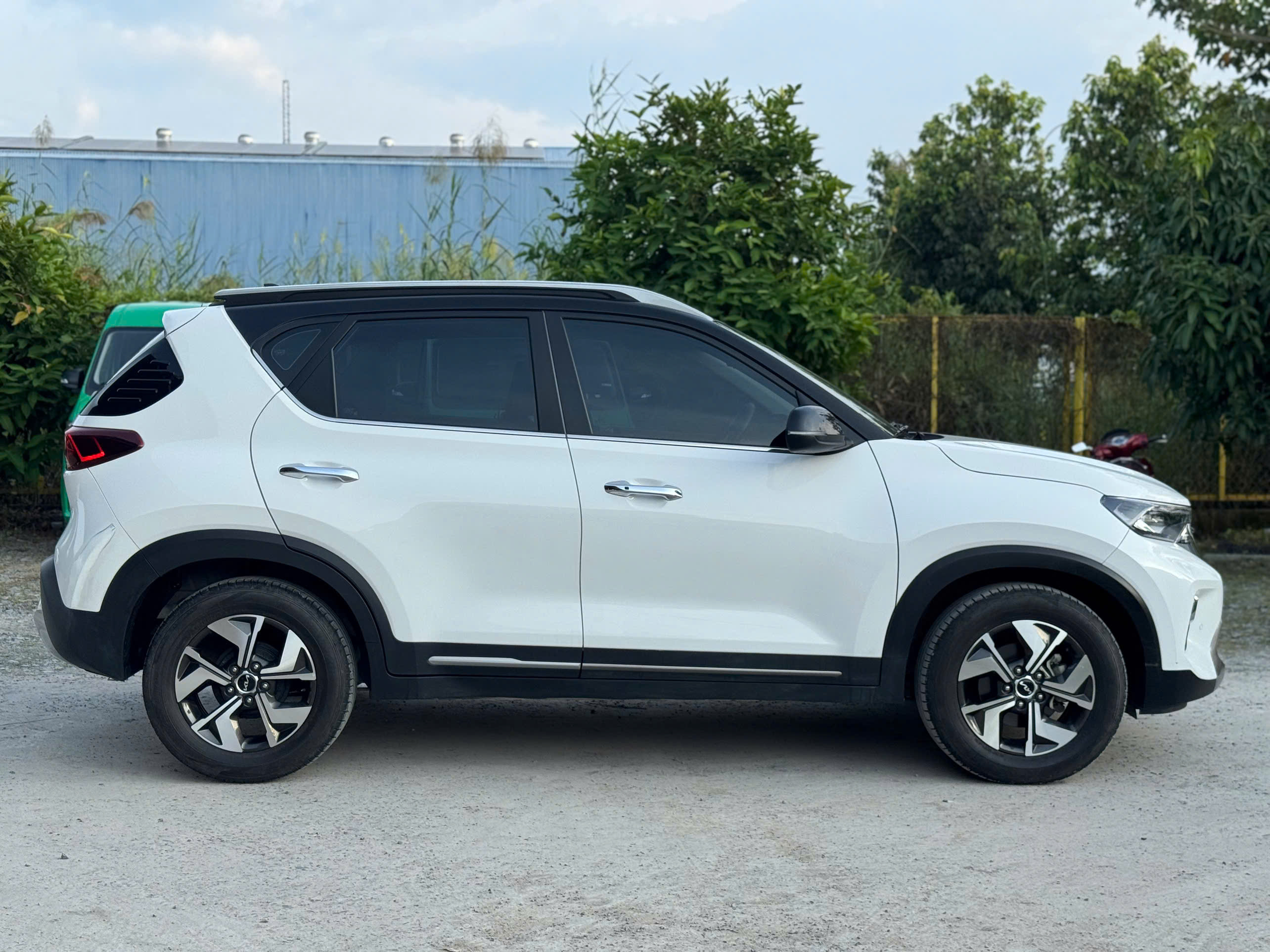 Hình ảnh xe KIA SONET PREMIUM 2022 - 27.000KM